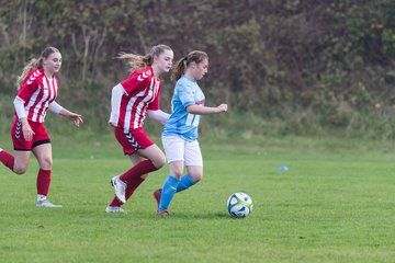 Bild 255 - wBJ TuS Tensfeld - SV Fortuna St. Juergen